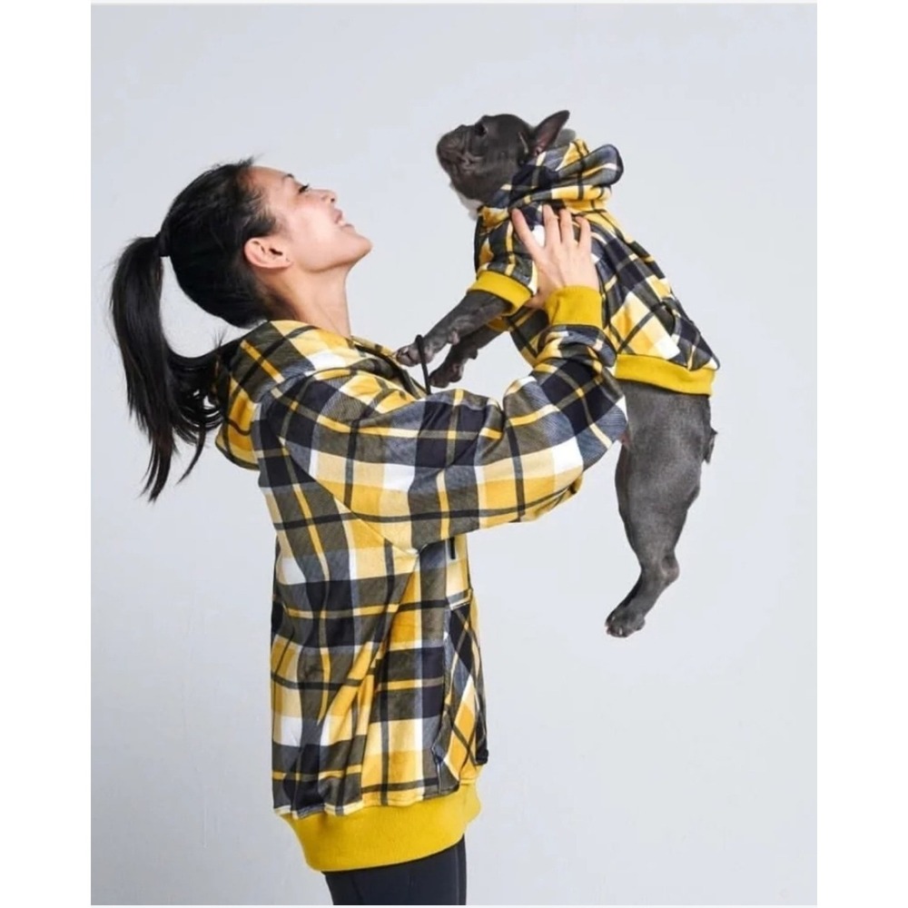 Spark Paws Yellow Plaid Hoodie Dog Lover Unisex Size L Cozy Casual Sporty Casual